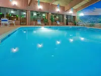 Holiday Inn Express ABERDEEN-CHESAPEAKE HOUSE by IHG - Pools