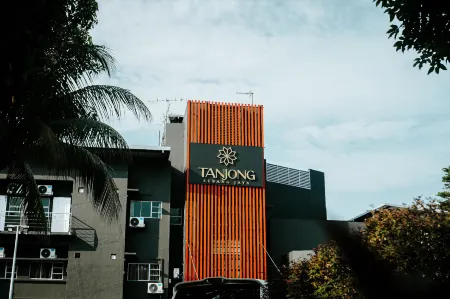 Tanjong Subang Jaya Отели рядом с достопримечательностью «The Square @ One City»