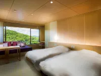 Hanashinsui Hotels near Shirahama Beach