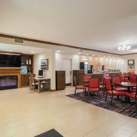 Econo Lodge Inn & Suites Foley-North Gulf Shores
