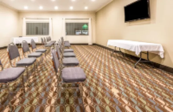 Ramada by Wyndham College Station