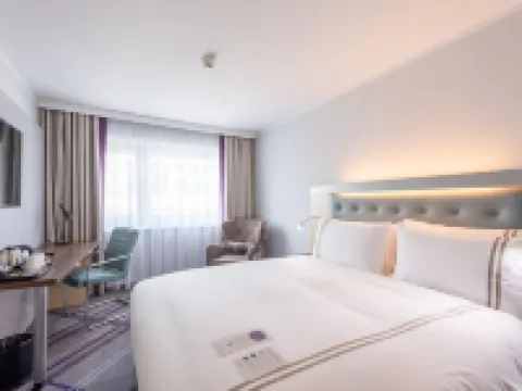 Premier Inn Stuttgart Airport/Messe Flughafen Stuttgart Besucherterrasse周辺のホテル