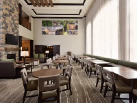威斯康星德爾斯德爾頓湖Staybridge Suites 萊克德爾頓酒店
