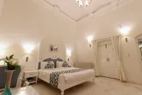 Saroja Heritage, Varanasi - バルコニー