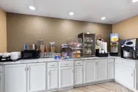 Super 8 by Wyndham Paducah I-24 Exit 4 - sarapan