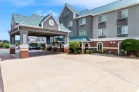 Country Inn & Suites by Radisson, Hot Springs, AR Các khách sạn gần Pirate's Cove Adventure Golf
