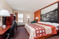 Super 8 by Wyndham Harrisburg Hotels in Harrisburg