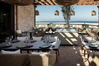 King Jason Zante – Designed for Adults - breakfast