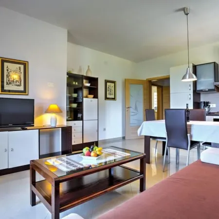 Wonderful Brsec Apartments with Sea View and Shared Pool