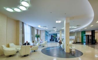 1. Hotel Vi..