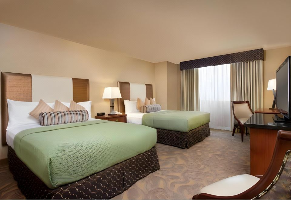 4. 서커스 서커스 ..