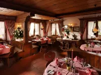 Hotel Steinbock - Pysäköinti