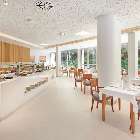 Hipotels Bahía Grande Aparthotel