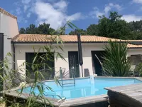 Le Verdon/Mer - Villa for 6 with Pool, 700 m Fro the Beach Hotels near Gare SNCF Le Verdon sur Mer