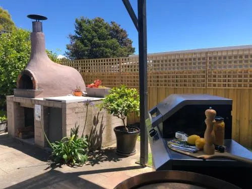 比納隆灣貝拉唯海灘酒店