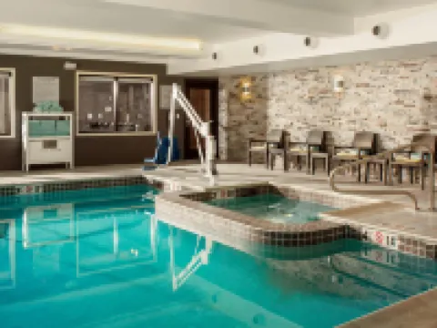 沃特伯里斯託萬楓酒店及套房 華盛頓縣酒店