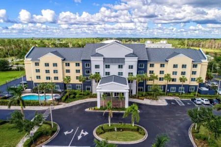 Fairfield Inn & Suites Naples