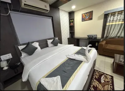 Goroomgo Adyasha Bhadrak Hotels near Santhia Masjid