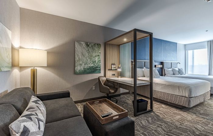 韋恩堡北SpringHill Suites飯店