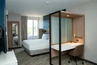 SpringHill Suites Woodbridge Hotel di Woodbridge Township