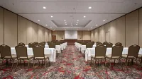 Best Western Plus Willmar - Parkplatz