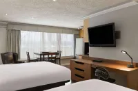 베이몬트 바이 윈덤 에디슨