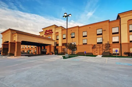 Hampton Inn & Suites Altus Отели в г. Jackson County