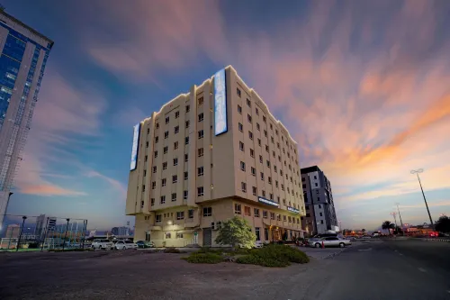 โรงแรมแอคชั่น ราส อัลคาอิมะห์ - ที่มีที่จอดรถ
