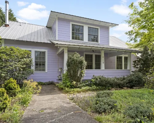 Walk to Downtown Brevard  Pets Welcome Large Fenced Yard Porches Biking Hiking Hotels in Brevard