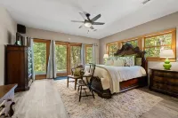 Cottage by the creek on 17 acres minutes from Leipers Fork! Writer’s Paradise…