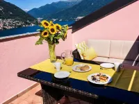 L'una di Lago Lake Apartment - Whit Parking Hotels in Torno