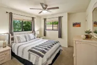 Beautiful, Updated & Charming 2 Br/2.5BA on Golf Course! Pool and Amazing Views!
