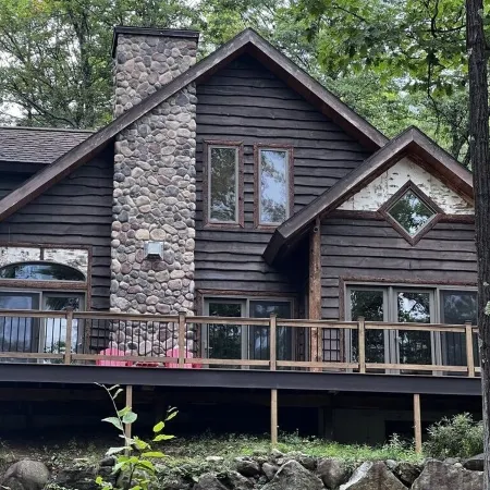 Family Lodge with Hot Tub, AC, Minutes to Lake Placid and Hiking, Pet Friendly