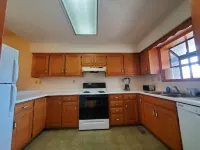 Comfy Newly Furnished Home Hotels in Warrensburg