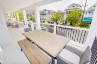 Brand New, 10 houses from beach/boardwalk, AMAZING BEDS!