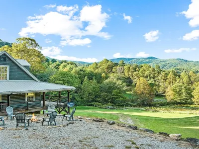 Elk Meadow Lodge - Picturesque Views, Hot Tub, Gameroom