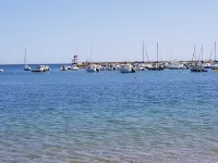 T2 apartment with sea and port view Hotels in Sarzeau