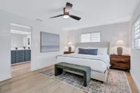 Luxury Pool & Spa Home near Beachs and Downtown. Enjoy fruit trees on property.