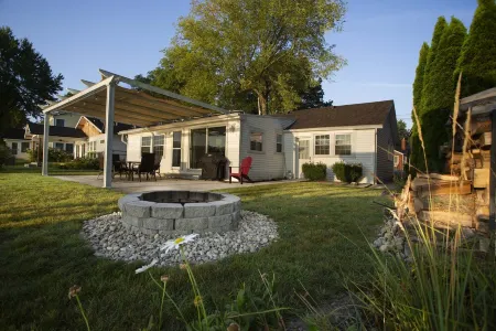 Escape to Indian Lake! Boating-Tubing-Kayaking-Fishing & more!