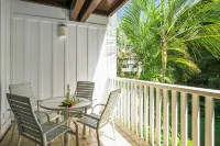 Remodeled Ground Floor Beach Condo with New A/C. KP #441, steps from the ocean!