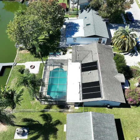 Lakefront Paradise, with Heated Private Pool.