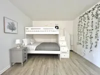 Golf Course View Newly Remodeled Townhome