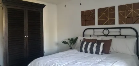 Newly Renovated St. George Getaway!!