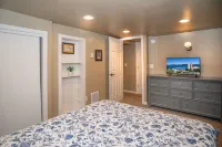 Beautiful Historic Home Near Lake & Downtown