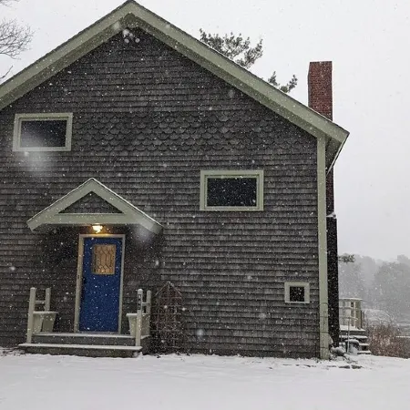 Blue Lobster! 2-Br/1.5 BA with Heat, AC, Deck and Seasonal Dock in Harpswell