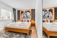 VYLD: Bockfels with mountain view