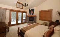Large Private Home - on Groomed Ski Trail