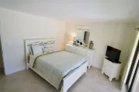 Updated Key Largo Townhome • Pool • Saltwater Lagoon • Beach • Oceanfront Access Dolphins Plus - Key Largo 주변 호텔