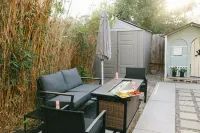 Family+Pet Friendly Parkside Home - Private Yard - Centrally Located 발보아 공원 호텔