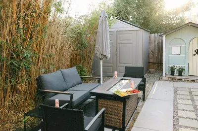 Family+Pet Friendly Parkside Home - Private Yard - Centrally Located Hotels in Balboa Park